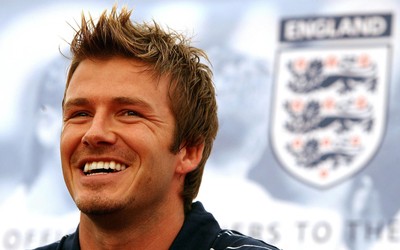 熊猫电竞热评-久保建英戏耍门将推空门得手