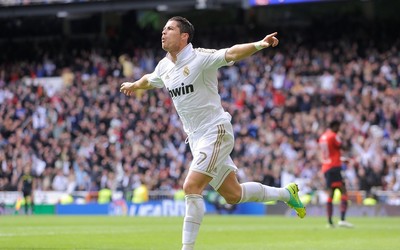 熊猫电竞独家-内维斯防守拦截数据英超第一